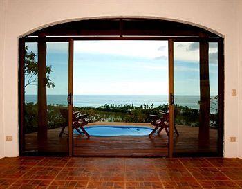 Lagunavista Hotel Carate